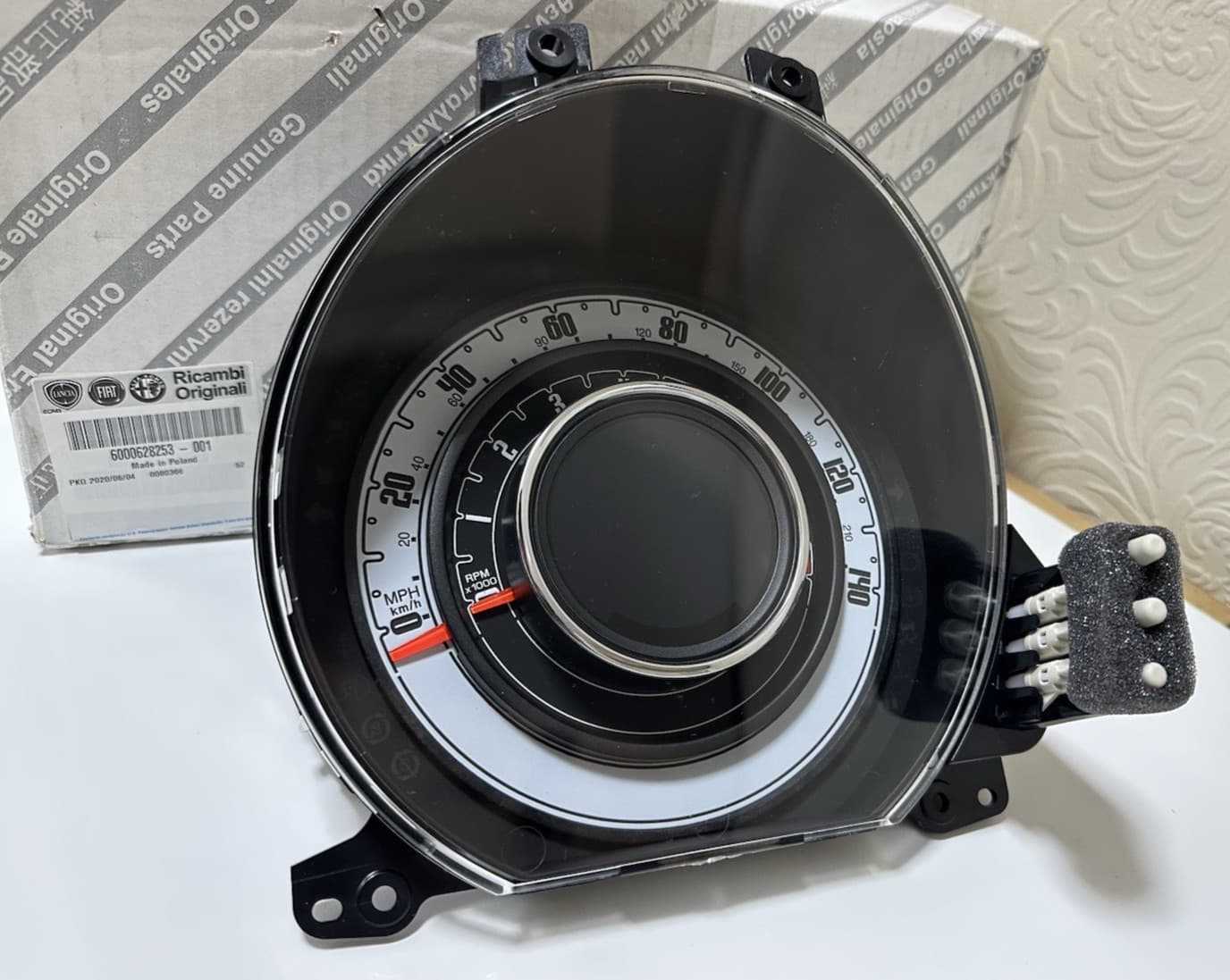 7356951380/503015500221 Fiat 500 Instrument Cluster (2019, 0 miles), photo 1 sur 9